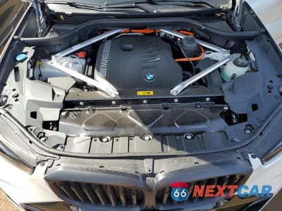 Zdjęcie 12 z 13 samochodu: 2026 BMW X5 XDRIVE50E VIN:5UX43EU07T9026867 - miniatura