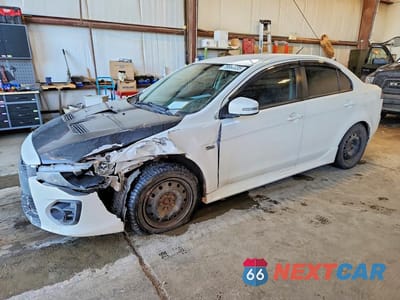 2016 MITSUBISHI LANCER ES JA32U2FU3GU601116 - główne zdjęcie licytacji z USA - miniatura