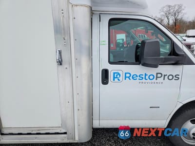 Zdjęcie 10 z 12 samochodu: 2022 CHEVROLET EXPRESS G3500 VIN:1HA3GTC75NN008989 - miniatura