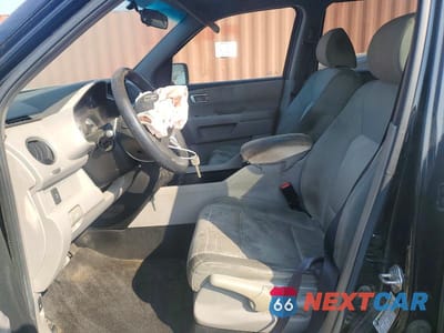 Zdjęcie 7 z 13 samochodu: 2012 HONDA PILOT LX VIN:5FNYF3H26CB035222 - miniatura
