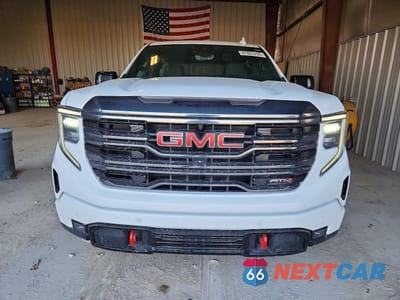 Piąte zdjęcie samochodu w środku: 2023 GMC SIERRA K1500 AT4 VIN:1GTUUEEL7PZ215595 - miniatura