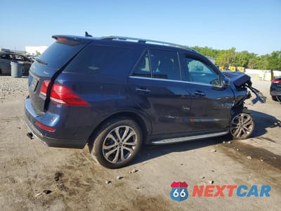 Trzecie zdjęcie samochodu z tyłu: 2018 MERCEDES-BENZ GLE 550E 4MATIC VIN:4JGDA6DB3JB030902 - miniatura