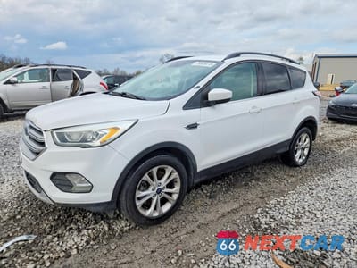 2017 FORD ESCAPE SE 1FMCU9GD6HUC03943 - główne zdjęcie licytacji z USA - miniatura