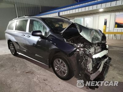 Czwarte zdjęcie samochodu z boku: 2025 TOYOTA SIENNA LE VIN:5TDKRKFC0SS279558 - miniatura
