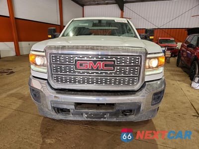 Piąte zdjęcie samochodu w środku: 2016 GMC SIERRA K3500 VIN:1GT42VCG1GF145699 - miniatura