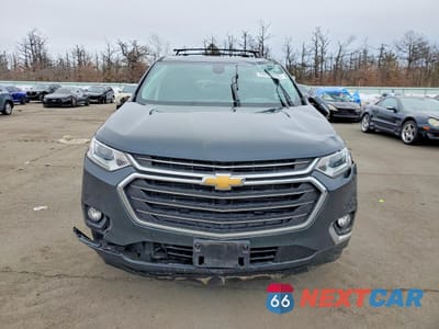 Piąte zdjęcie samochodu w środku: 2018 CHEVROLET TRAVERSE LT VIN:1GNEVHKW3JJ221991 - miniatura