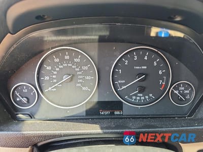 Zdjęcie 9 z 11 samochodu: 2016 BMW 320 I VIN:WBA8E1G57GNT37318 - miniatura