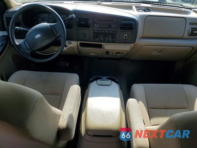 Zdjęcie 8 z 11 samochodu: 2005 FORD F250 SUPER DUTY VIN:1FTSW20P95EB13939 - miniatura