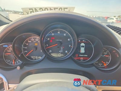 Zdjęcie 9 z 13 samochodu: 2017 PORSCHE CAYENNE VIN:WP1AA2A27HKA87827 - miniatura