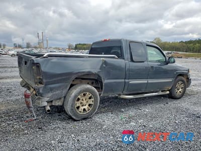 Trzecie zdjęcie samochodu z tyłu: 2005 GMC NEW SIERRA C1500 VIN:2GTEC19TX51180759 - miniatura