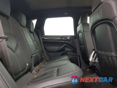 Zdjęcie 11 z 13 samochodu: 2014 PORSCHE CAYENNE VIN:WP1AA2A23ELA90598 - miniatura