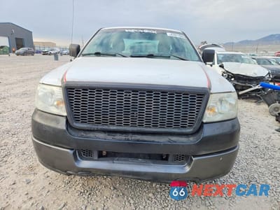 Piąte zdjęcie samochodu w środku: 2005 FORD F150 VIN:1FTRF12W45NB11111 - miniatura