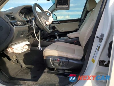 Zdjęcie 7 z 11 samochodu: 2015 BMW X3 SDRIVE28I VIN:5UXWZ7C51F0M83182 - miniatura