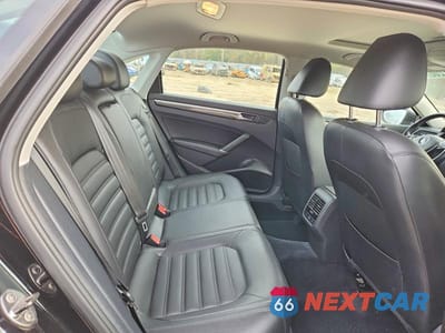 Zdjęcie 10 z 12 samochodu: 2016 VOLKSWAGEN PASSAT SEL VIN:1VWCT7A39GC064629 - miniatura