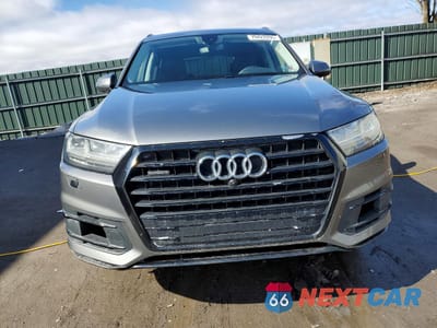Piąte zdjęcie samochodu w środku: 2017 AUDI Q7 PREMIUM PLUS VIN:WA1LAAF7XHD025314 - miniatura