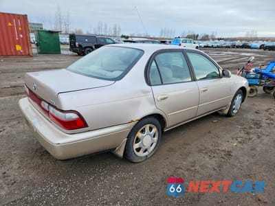 Trzecie zdjęcie samochodu z tyłu: 1996 TOYOTA COROLLA DX VIN:2T1BB02E0TC147585 - miniatura