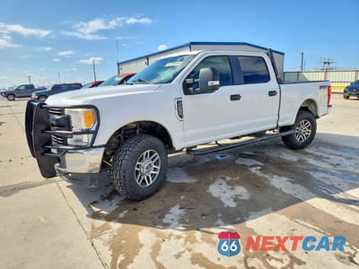 2017 FORD F250 SUPER DUTY 1FT7W2B6XHEE13679 - główne zdjęcie licytacji z USA - miniatura