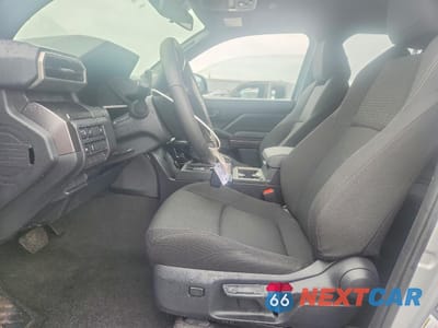 Zdjęcie 7 z 13 samochodu: 2025 TOYOTA 4RUNNER SR5 VIN:JTEVA5BR3S5006971 - miniatura