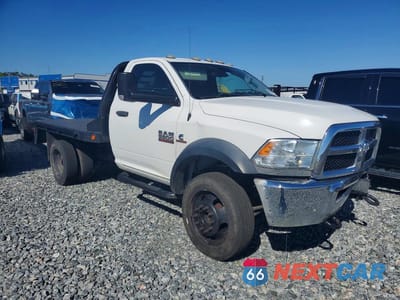 Czwarte zdjęcie samochodu z boku: 2017 RAM 5500 FLATBED TRUCK VIN:3C7WRNAL1HG557550 - miniatura