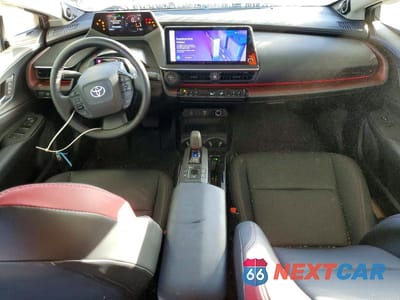 Zdjęcie 8 z 12 samochodu: 2023 TOYOTA PRIUS PRIME XSE PREMIUM VIN:JTDACACU0P3006146 - miniatura