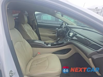 Piąte zdjęcie samochodu w środku: 2017 BUICK LACROSSE PREMIUM VIN:1G4ZR5SS8HU168526 - miniatura
