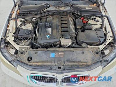 Zdjęcie 11 z 12 samochodu: 2010 BMW 528 XI VIN:WBANV1C53AC389072 - miniatura