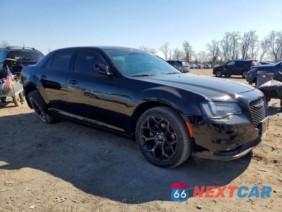 Czwarte zdjęcie samochodu z boku: 2019 CHRYSLER 300 S VIN:2C3CCABG9KH538851 - miniatura