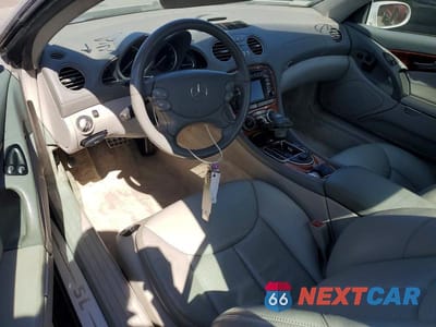 Zdjęcie 8 z 11 samochodu: 2004 MERCEDES-BENZ SL 500 VIN:WDBSK75F44F075181 - miniatura