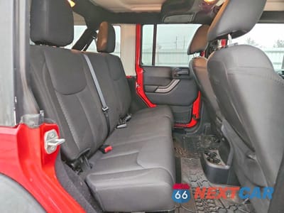 Zdjęcie 11 z 14 samochodu: 2016 JEEP WRANGLER UNLIMITED SPORT VIN:1C4BJWDG9GL152268 - miniatura