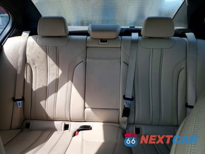 Zdjęcie 10 z 12 samochodu: 2020 BMW 530 XI VIN:WBAJR7C0XLBP96342 - miniatura