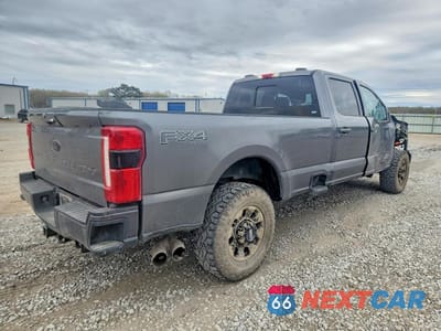Trzecie zdjęcie samochodu z tyłu: 2024 FORD F350 SUPER DUTY VIN:1FT8W3BT4REF26626 - miniatura