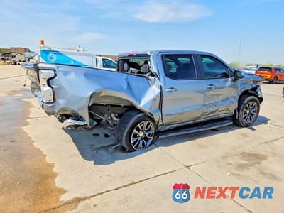 Trzecie zdjęcie samochodu z tyłu: 2024 CHEVROLET SILVERADO C1500 LT VIN:1GCPACEK0RZ243811 - miniatura