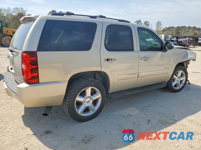 Trzecie zdjęcie samochodu z tyłu: 2011 CHEVROLET TAHOE K1500 LTZ VIN:1GNSKCE0XBR187525 - miniatura