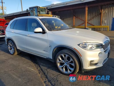 Czwarte zdjęcie samochodu z boku: 2018 BMW X5 XDR40E VIN:5UXKT0C58J0V99267 - miniatura