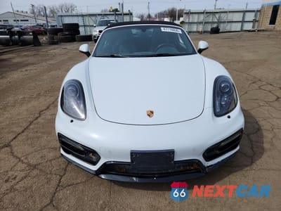 Piąte zdjęcie samochodu w środku: 2015 PORSCHE BOXSTER S VIN:WP0CB2A84FS140282 - miniatura