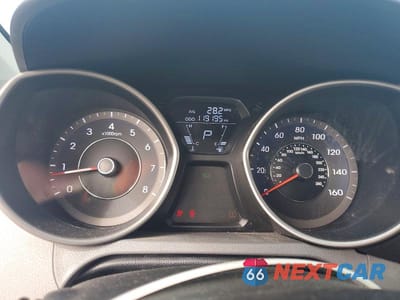 Zdjęcie 9 z 11 samochodu: 2012 HYUNDAI ELANTRA GLS VIN:5NPDH4AE9CH126859 - miniatura