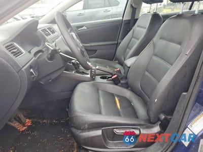 Zdjęcie 7 z 11 samochodu: 2011 VOLKSWAGEN JETTA SE VIN:3VWDZ7AJ7BM043979 - miniatura