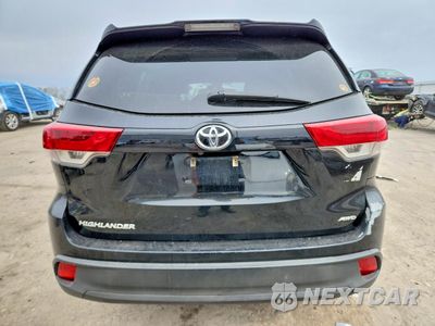 Zdjęcie 6 z 14 samochodu: 2017 TOYOTA HIGHLANDER LE VIN:5TDBZRFH6HS431516 - miniatura