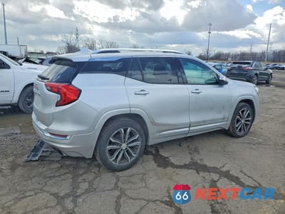 Trzecie zdjęcie samochodu z tyłu: 2019 GMC TERRAIN DENALI VIN:3GKALSEX9KL386117 - miniatura