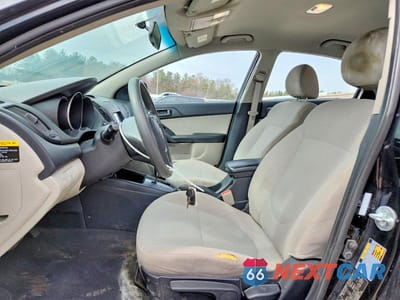 Zdjęcie 7 z 11 samochodu: 2010 KIA FORTE EX VIN:KNAFU4A29A5809116 - miniatura