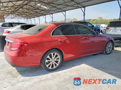 Trzecie zdjęcie samochodu z tyłu: 2017 MERCEDES-BENZ E 300 4MATIC VIN:WDDZF4KB7HA033827 - miniatura