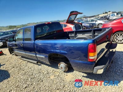 Drugie zdjęcie samochodu z przodu: 2000 GMC NEW SIERRA C1500 VIN:1GTEC19T7YZ159296 - miniatura