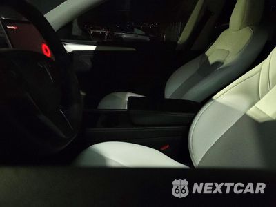 Zdjęcie 9 z 14 samochodu: 2022 TESLA MODEL Y VIN:7SAYGAEE1NF548190 - miniatura