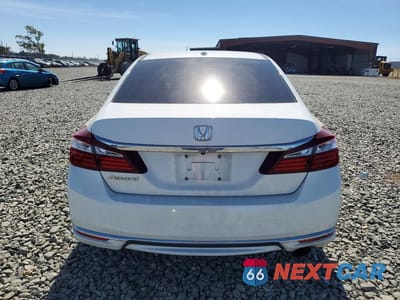 Zdjęcie 6 z 12 samochodu: 2016 HONDA ACCORD EX VIN:1HGCR2F74GA075874 - miniatura