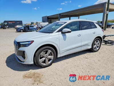 2024 AUDI Q4 E-TRON PREMIUM WA1KUBFZ7RP053839 - główne zdjęcie licytacji z USA - miniatura