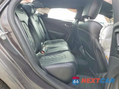Zdjęcie 10 z 12 samochodu: 2015 CHRYSLER 200 VIN:1C3CCCBB3FN747970 - miniatura