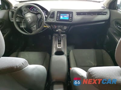 Zdjęcie 8 z 12 samochodu: 2019 HONDA HR-V LX VIN:3CZRU6H33KG727090 - miniatura