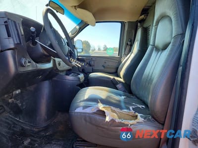 Zdjęcie 7 z 13 samochodu: 2009 CHEV EXPRESS G3500 VIN:1GCHG35K391154929 - miniatura