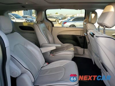 Zdjęcie 11 z 12 samochodu: 2017 CHRYSLER PACIFICA EHYBRID PLATINUM VIN:2C4RC1N74HR689505 - miniatura