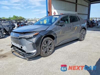 2024 TOYOTA BZ4X LIMITED JTMAAAAA2RA040845 - główne zdjęcie licytacji z USA - miniatura
